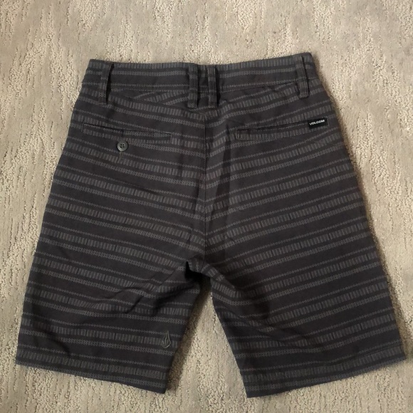 Volcom True to This Hybrid Short - Picture 2 of 3